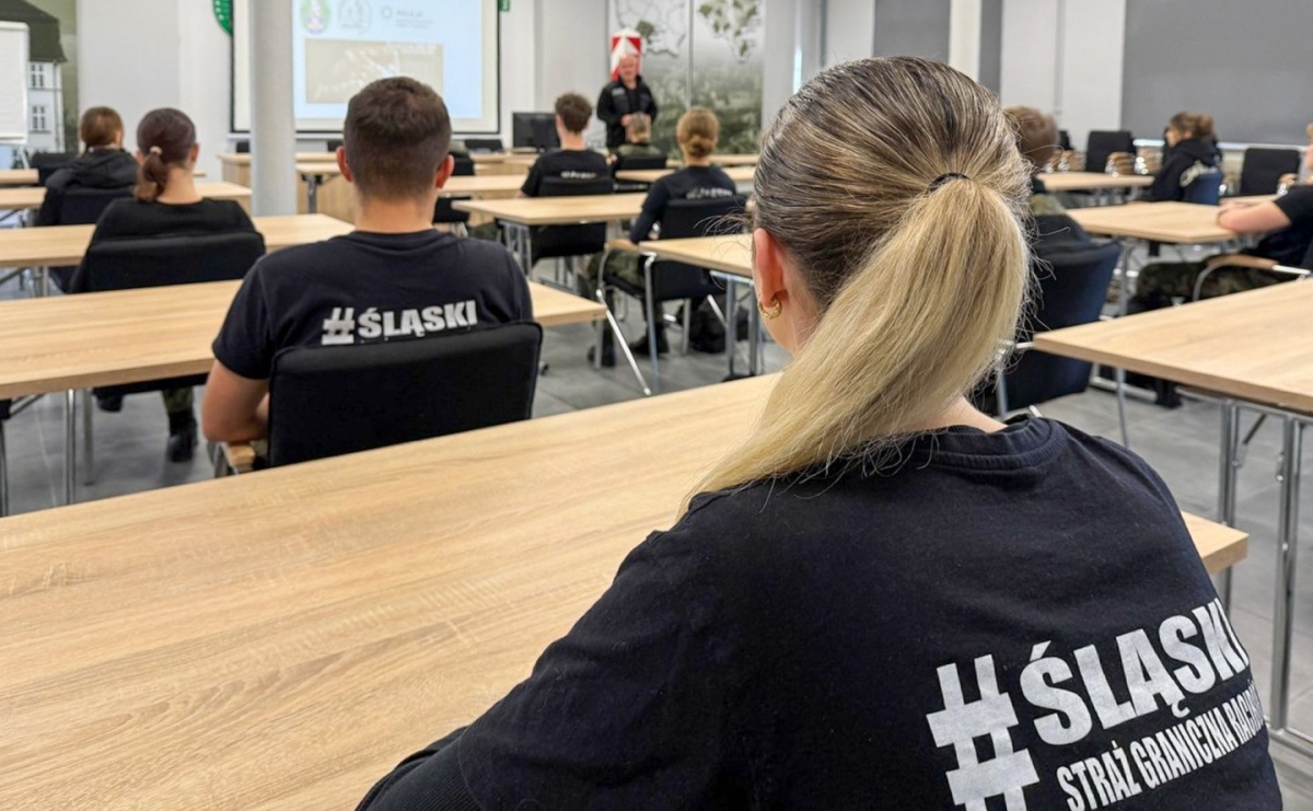 Każdy może zostać ofiarą handlu ludźmi. SG uświadamia młodzieży zagrożenia - Serwis informacyjny z Raciborza - naszraciborz.pl