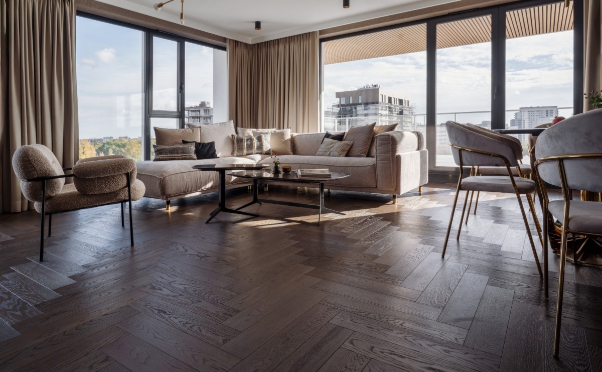 Dlaczego warto postawić na sklep online w przypadku zakupu podłóg