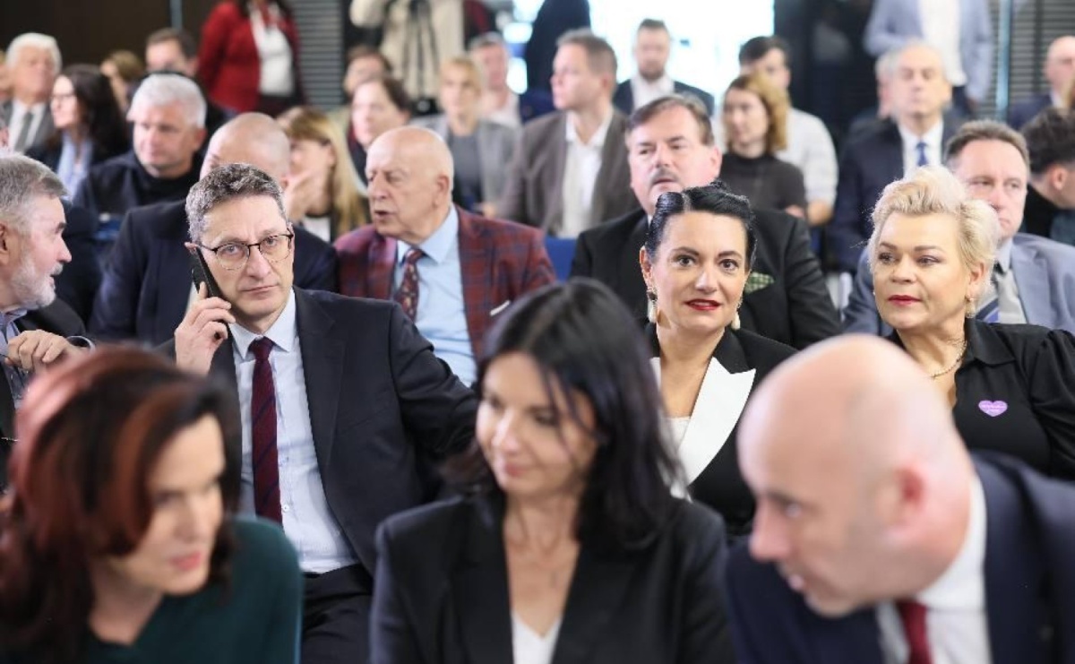 Nowa szansa dla Raciborza i majątku po Rafako. PGZ zapowiada centrum logistyki motoryzacyjnej i rozwój przemysłu obronnego w regionie - Serwis informacyjny z Raciborza - naszraciborz.pl