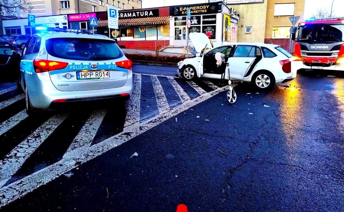 Poranne groźne zdarzenie drogowe na skrzyżowaniu Reymonta i Odrzańskiej - Serwis informacyjny z Raciborza - naszraciborz.pl