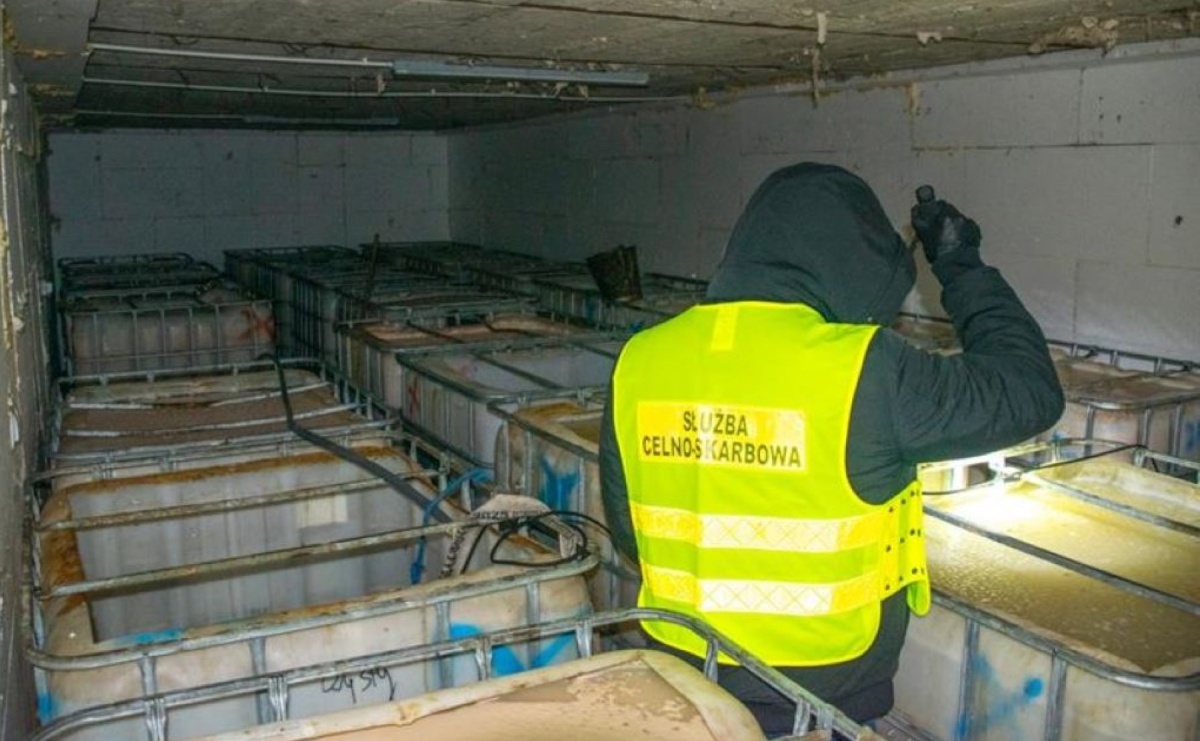 KAS ostrzega przed kupnem alkoholu nieznanego pochodzenia - Serwis informacyjny z Raciborza - naszraciborz.pl