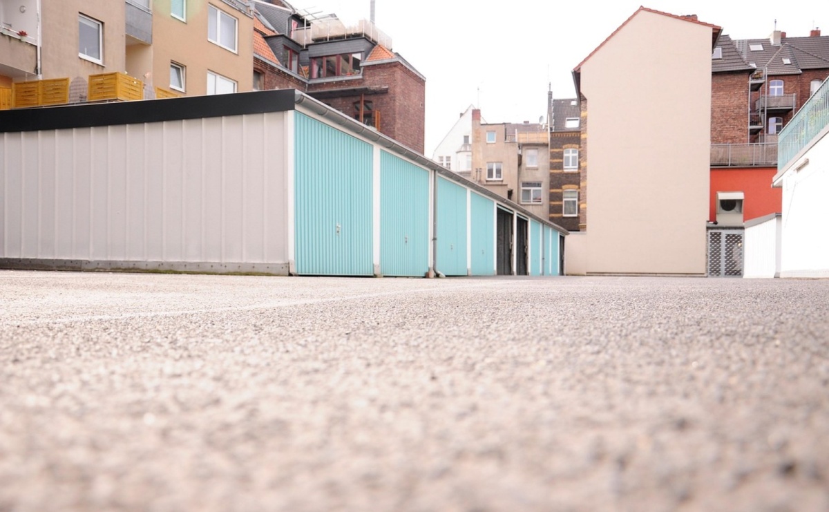 Jak wybrać garaż blaszany? Praktyczny poradnik dla inwestorów prywatnych i firm - Serwis informacyjny z Raciborza - naszraciborz.pl