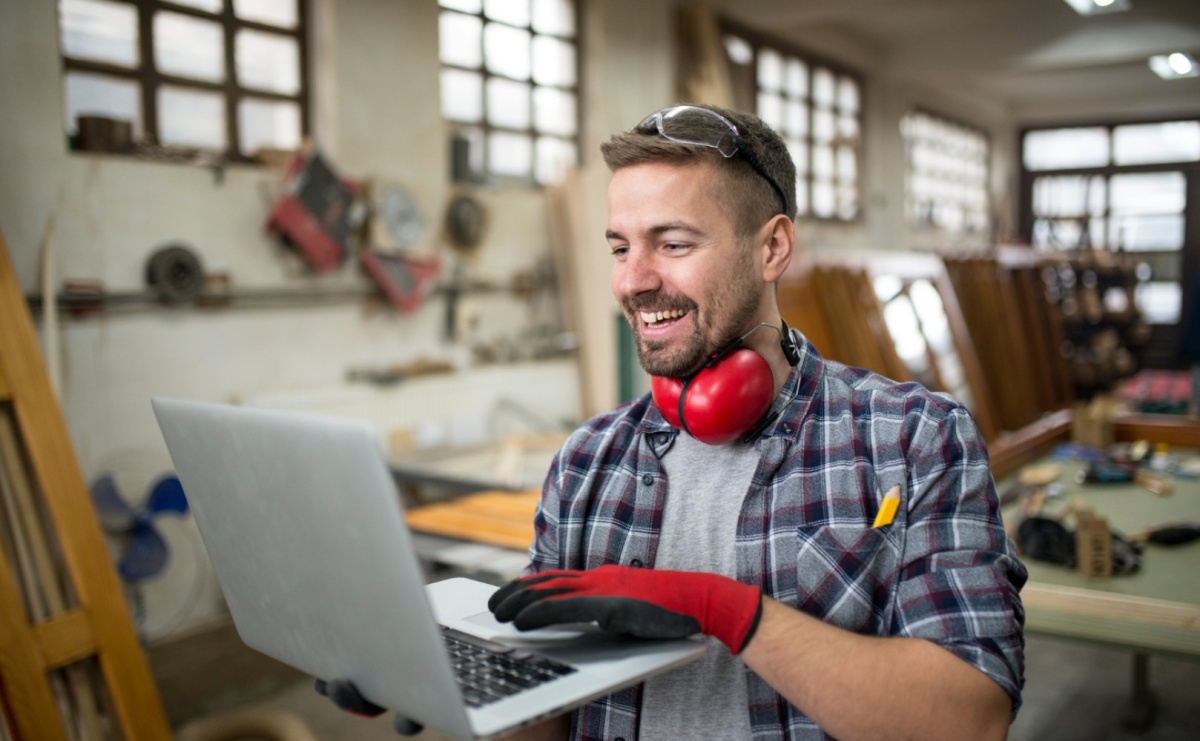 Gdy banki mówią „NIE”, a firma potrzebuje „TERAZ”. Jak uwolnić zamrożony kapitał z nieruchomości w 3 dni? - Serwis informacyjny z Raciborza - naszraciborz.pl