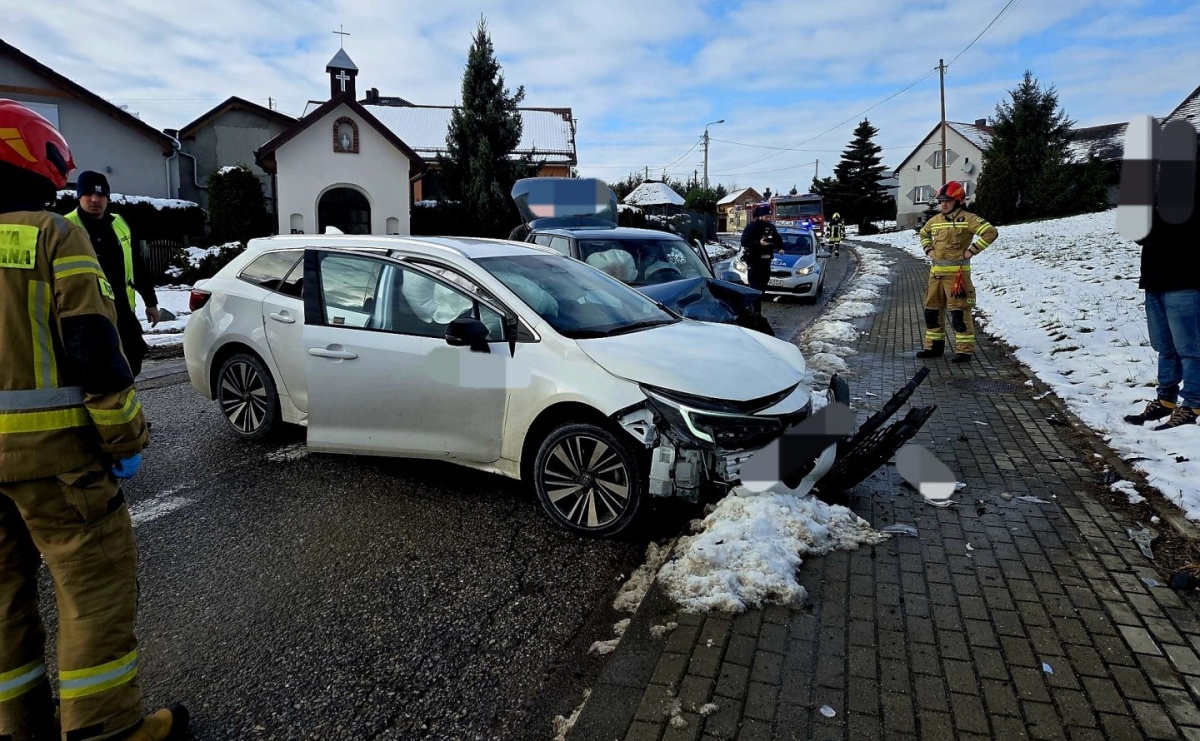 Groźne zdarzenie drogowe w Grzegorzowicach - Serwis informacyjny z Raciborza - naszraciborz.pl