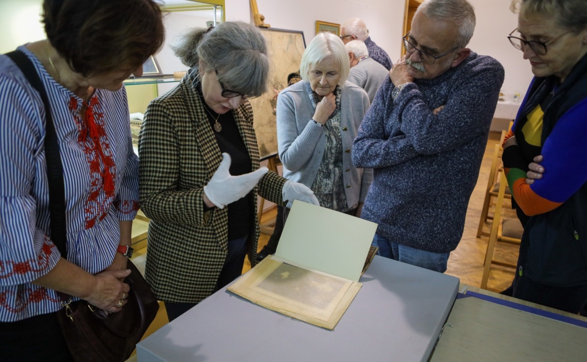 Spotkanie z zabytkami: papierowe skarby pod opieką konserwatora - Serwis informacyjny z Raciborza - naszraciborz.pl