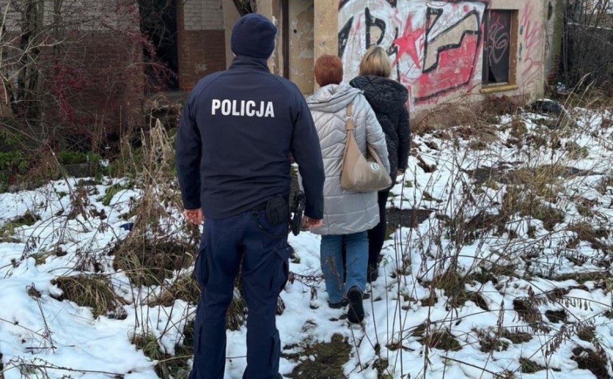 Dzielnicowi i pracownicy socjalni kontrolowali pustostany na terenie gminy Krzyżanowice - Serwis informacyjny z Raciborza - naszraciborz.pl