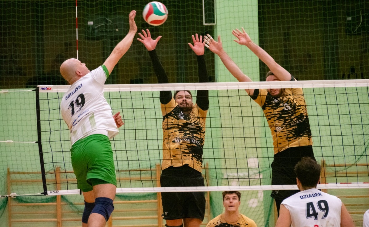 Siatkówka. Górnik Radlin ponownie lepszy [FOTO] - Serwis informacyjny z Raciborza - naszraciborz.pl