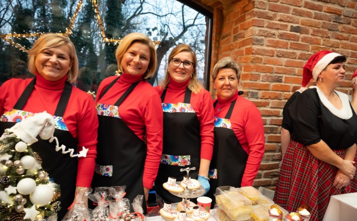 Kiermasz bożonarodzeniowy w Tworkowie ponownie w świątecznej odsłonie - Serwis informacyjny z Raciborza - naszraciborz.pl
