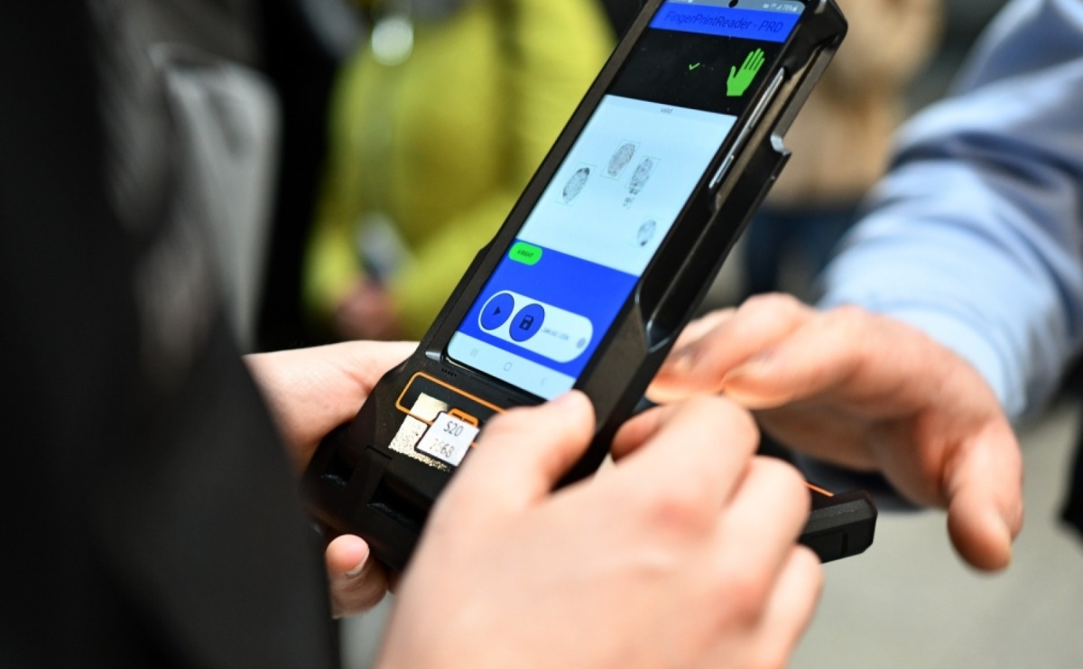 Start systemu Entry/Exit (EES) w lotniczym przejściu granicznym Katowice-Pyrzowice - Serwis informacyjny z Raciborza - naszraciborz.pl