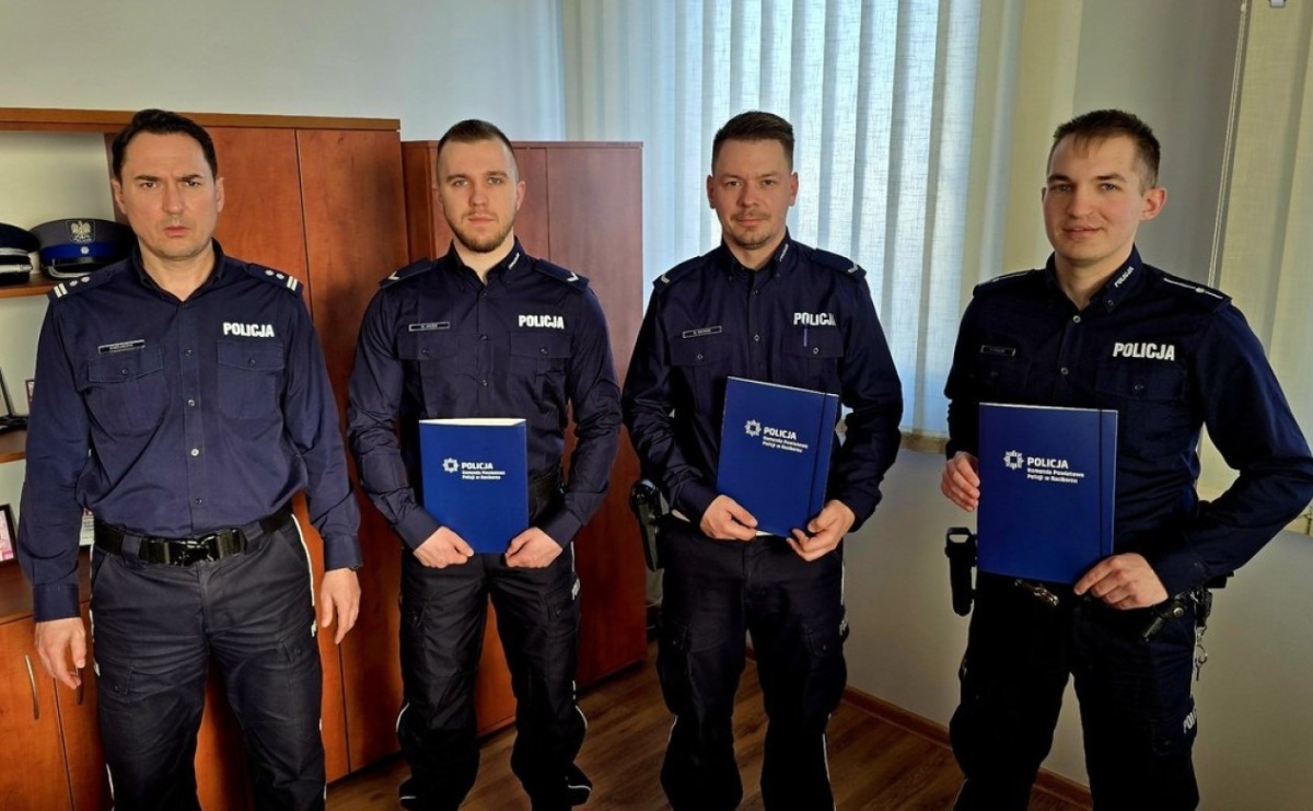 Uroczyste mianowanie funkcjonariuszy w Komendzie Powiatowej Policji w Raciborzu - Serwis informacyjny z Raciborza - naszraciborz.pl