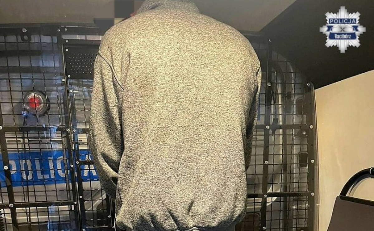 Poszukiwany listem gończym ukrył się w... kurniku - Serwis informacyjny z Raciborza - naszraciborz.pl