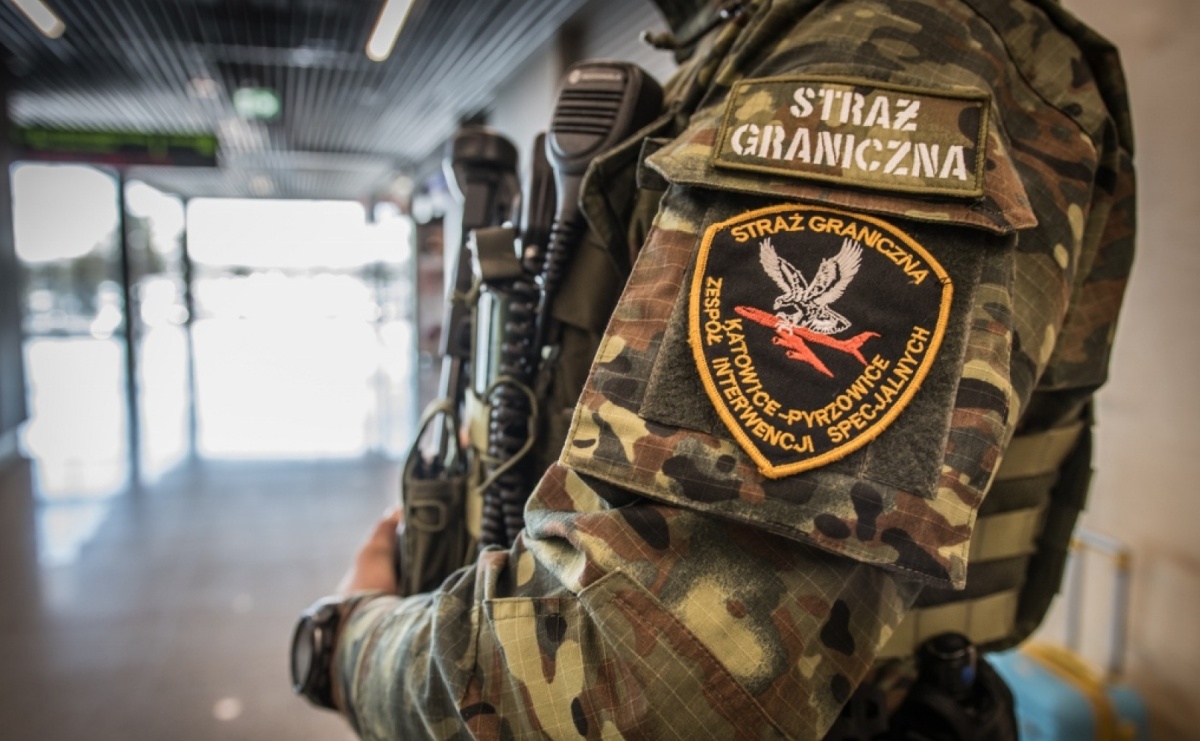 Jedno lotnisko, jedna doba, wiele zdarzeń - Serwis informacyjny z Raciborza - naszraciborz.pl