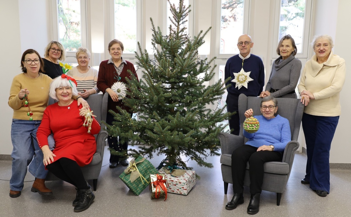 Kawiarenka Seniora – grudniowe spotkania pełne rozmów, refleksji i wsparcia - Serwis informacyjny z Raciborza - naszraciborz.pl