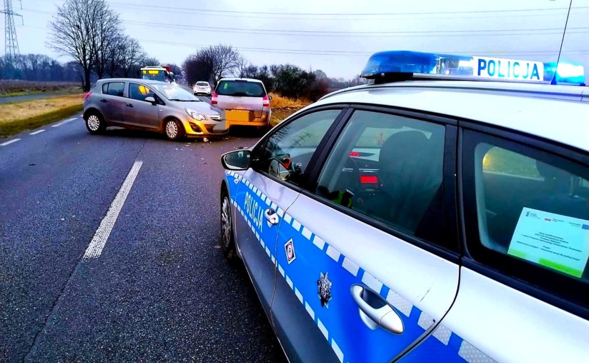 Chwila nieuwagi w przedświątecznym ruchu. Kolizja na ulicy Gliwickiej - Serwis informacyjny z Raciborza - naszraciborz.pl