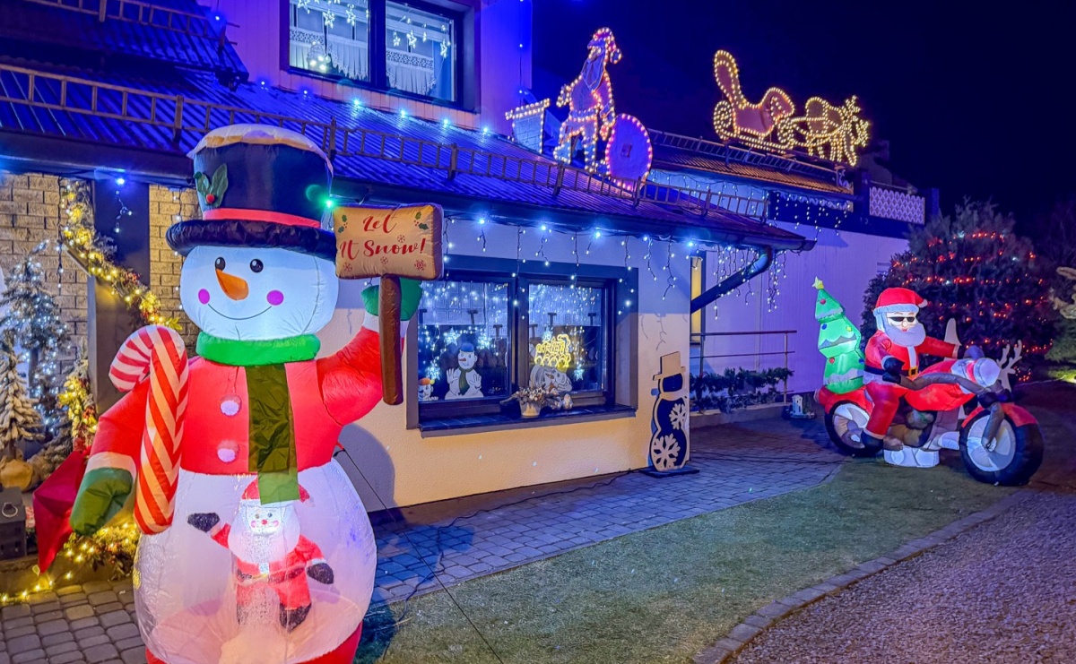 Griswoldowo niedaleko Raciborza. Nowa Wioska w świątecznej szacie [FOTO i WIDEO] - Serwis informacyjny z Raciborza - naszraciborz.pl