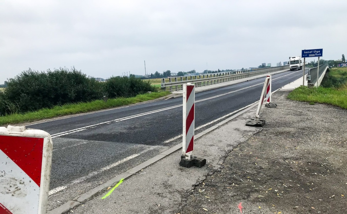 Interpelacja w sprawie uszkodzeń nawierzchni przy moście na ul. Rudzkiej w Raciborzu - Serwis informacyjny z Raciborza - naszraciborz.pl