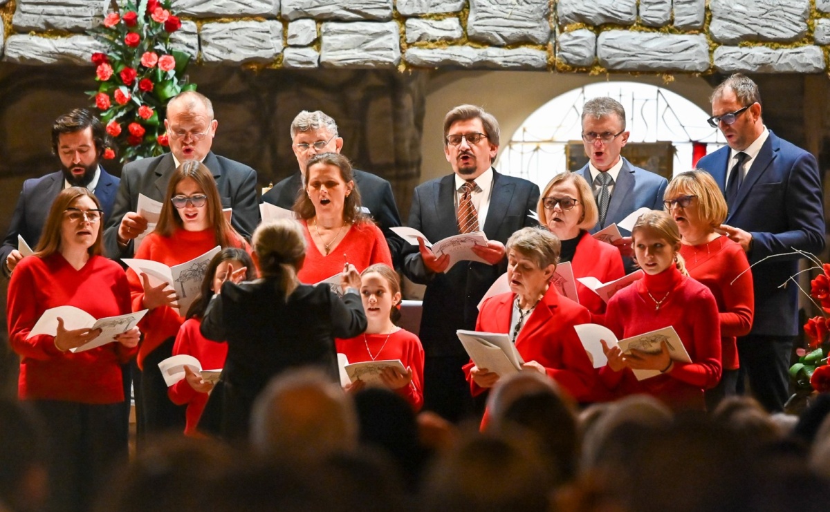 Wieczór kolęd i pastorałek w kościele św. Paschalisa na Płoni [FOTO i WIDEO] - Serwis informacyjny z Raciborza - naszraciborz.pl