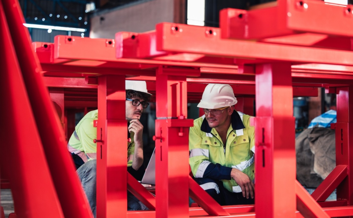 Dlaczego lakierowanie proszkowe jest standardem w nowoczesnym przemyśle? - Serwis informacyjny z Raciborza - naszraciborz.pl