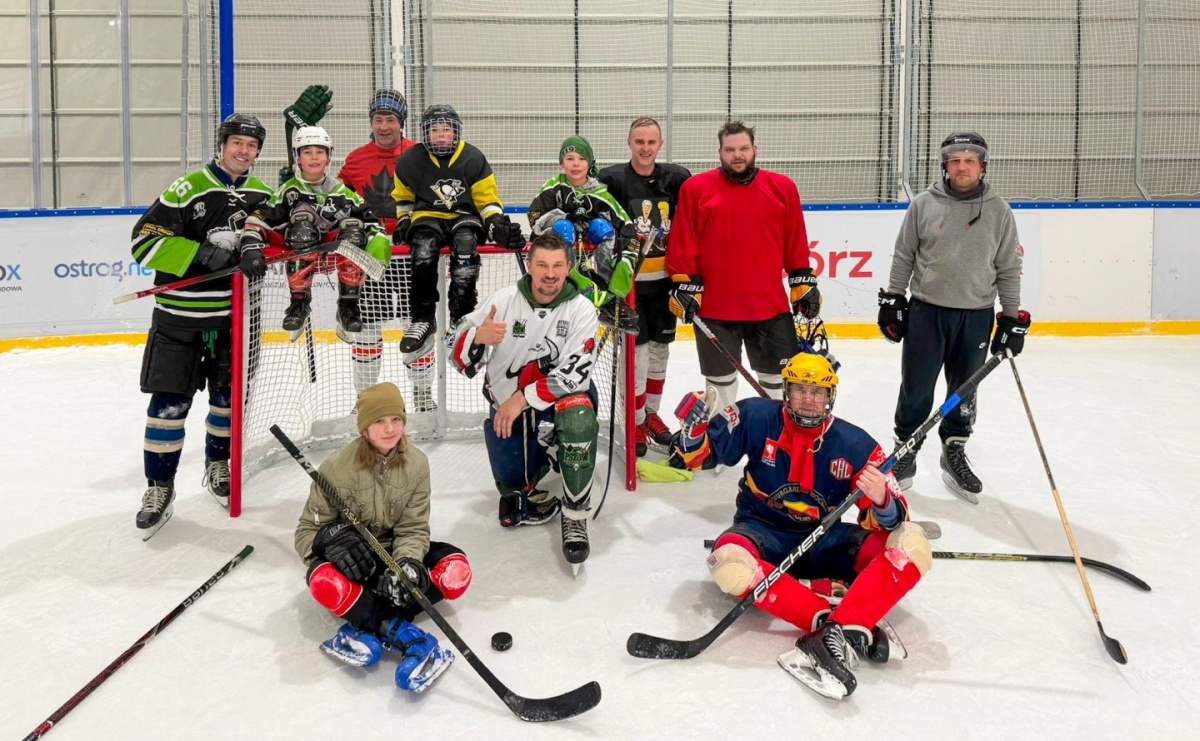 Na OSiR w Raciborzu ruszyła szkółka hokejowa dla dzieci i młodzieży - Serwis informacyjny z Raciborza - naszraciborz.pl