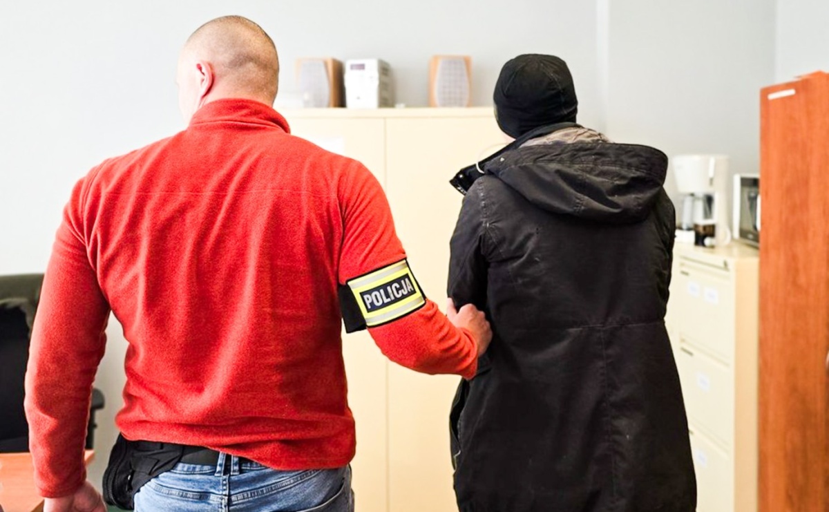 Rozbój przy przystanku autobusowym na ul. Opawskiej - Serwis informacyjny z Raciborza - naszraciborz.pl