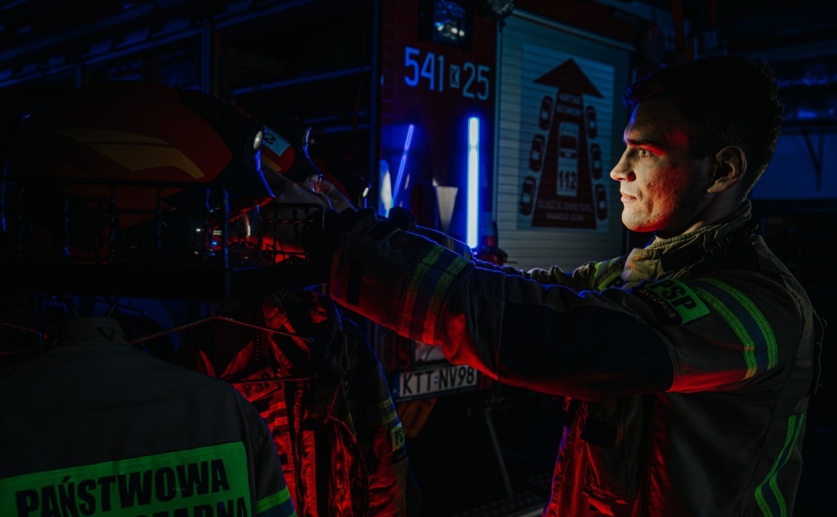 Dramatyczna interwencja służb. Kobieta znaleziona w łazience - Serwis informacyjny z Raciborza - naszraciborz.pl