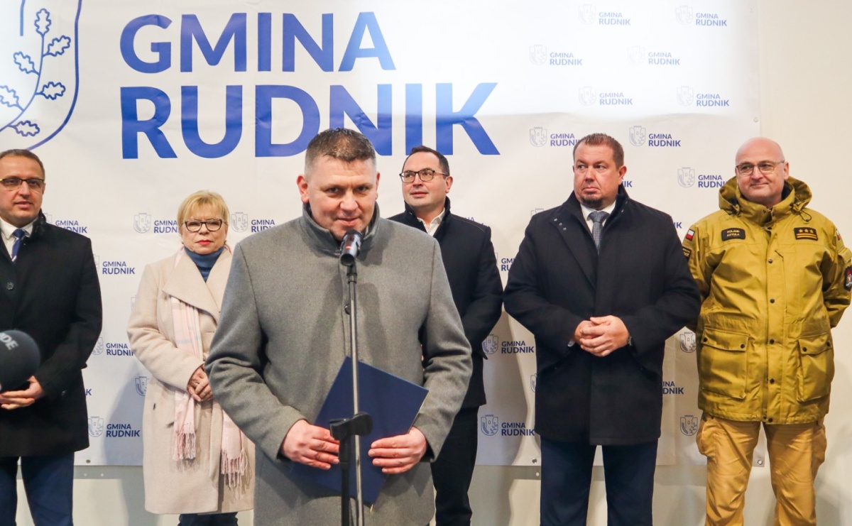 Nowoczesny sprzęt dla bezpieczeństwa mieszkańców Gminy Rudnik. Prezentacja wyposażenia w Gamowie - Serwis informacyjny z Raciborza - naszraciborz.pl