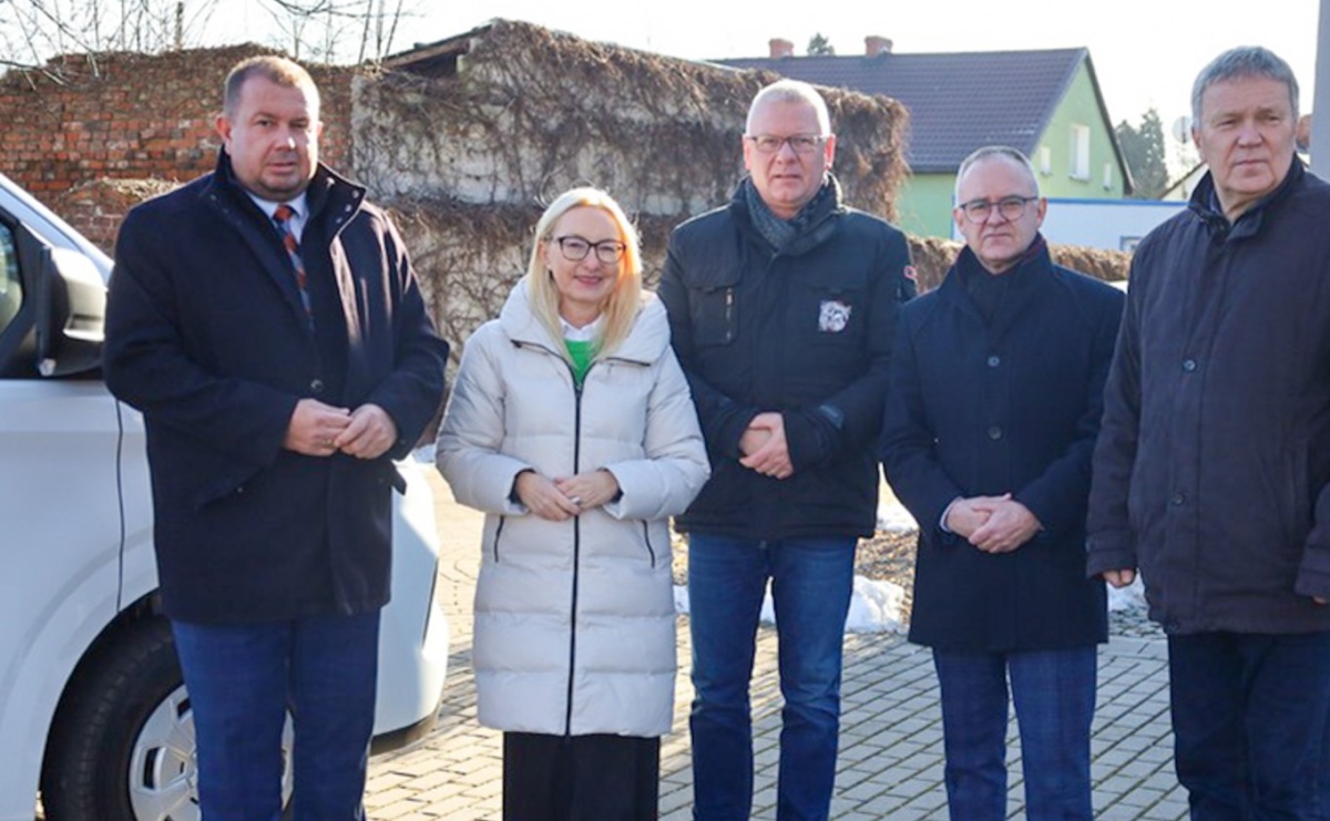 Nowy mikrobus dla mieszkańców Gminy Kornowac - Serwis informacyjny z Raciborza - naszraciborz.pl