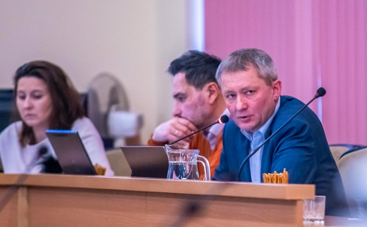 Komisja opiniowała uchwałę dotyczącą kompostowni. Ostra dyskusja o przyszłości odpadów zielonych w Raciborzu - Serwis informacyjny z Raciborza - naszraciborz.pl