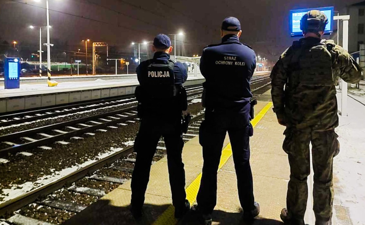 Operacja TOR w powiecie raciborskim. Wzmożone kontrole przeciw sabotażowi na kolei - Serwis informacyjny z Raciborza - naszraciborz.pl