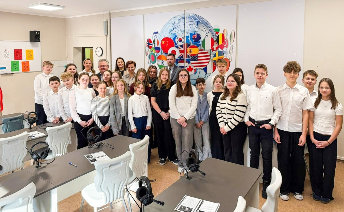 Nowa pracownia komputerowa w Tworkowie. Projekt Młodzi odkrywcy w gminnych szkołach - Serwis informacyjny z Raciborza - naszraciborz.pl