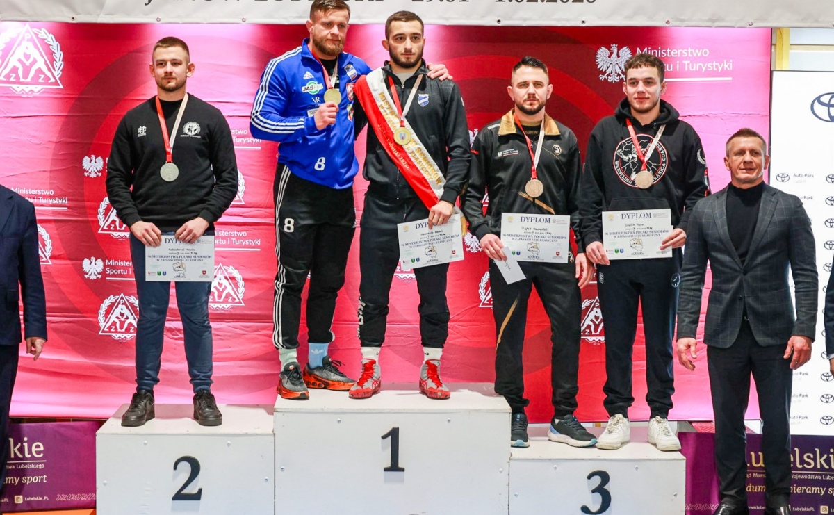 Unia Racibórz druga drużynowo na 96. Mistrzostwach Polski w zapasach klasycznych. Złoto Czarneckiego - Serwis informacyjny z Raciborza - naszraciborz.pl