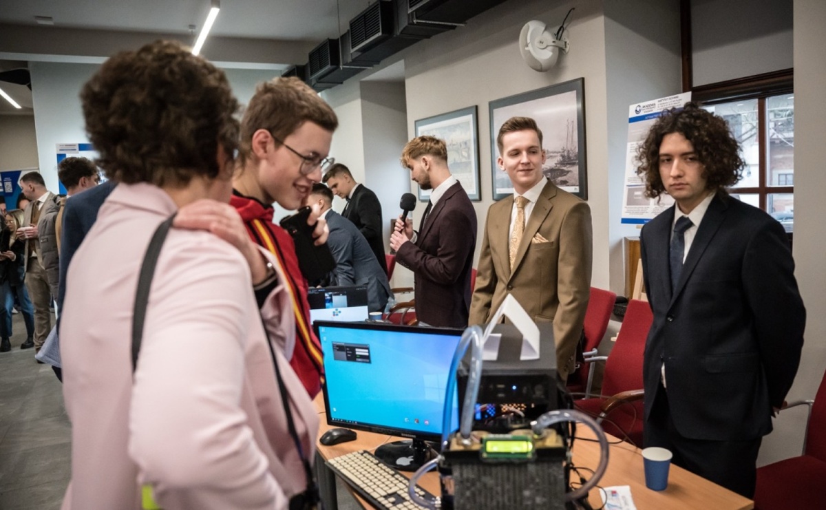 Młodzi inżynierowie po raz pierwszy na Zamku Piastowskim. Jubileuszowy przegląd projektów ANS Racibórz - Serwis informacyjny z Raciborza - naszraciborz.pl