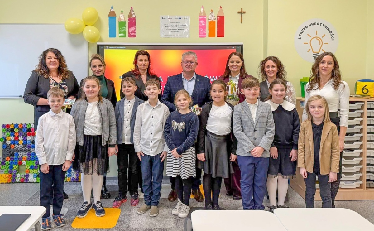 Fabryka Pomysłów w Bieńkowicach. Nowoczesna pracownia otwarta w szkole podstawowej - Serwis informacyjny z Raciborza - naszraciborz.pl