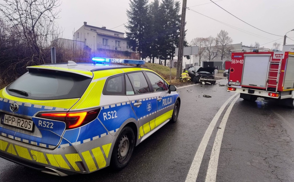 Zderzenie dwóch samochodów na DK 45 w Raciborzu Sudole [FOTO] - Serwis informacyjny z Raciborza - naszraciborz.pl