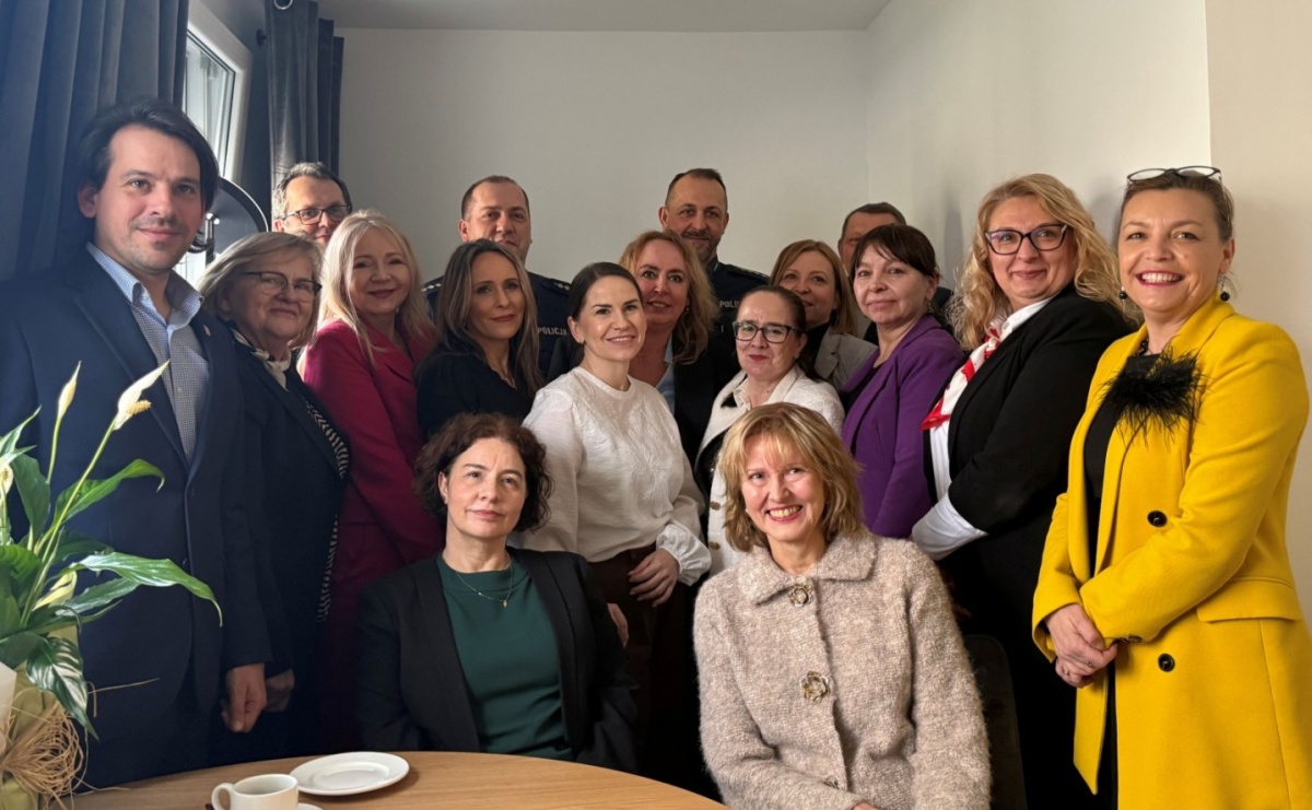 Drogowskaz i komisja alkoholowa w nowej siedzibie w Raciborzu - Serwis informacyjny z Raciborza - naszraciborz.pl