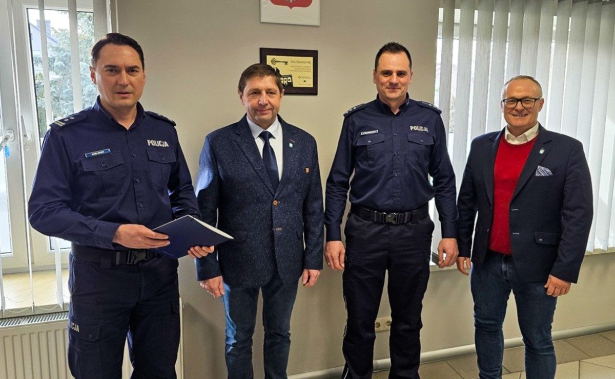 Nowy kierownik Posterunku Policji w Pietrowicach Wielkich - Serwis informacyjny z Raciborza - naszraciborz.pl