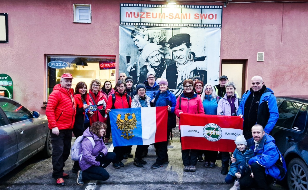 Ślęża zdobyta podczas zimowej wyprawy raciborskiego PTTK - Serwis informacyjny z Raciborza - naszraciborz.pl