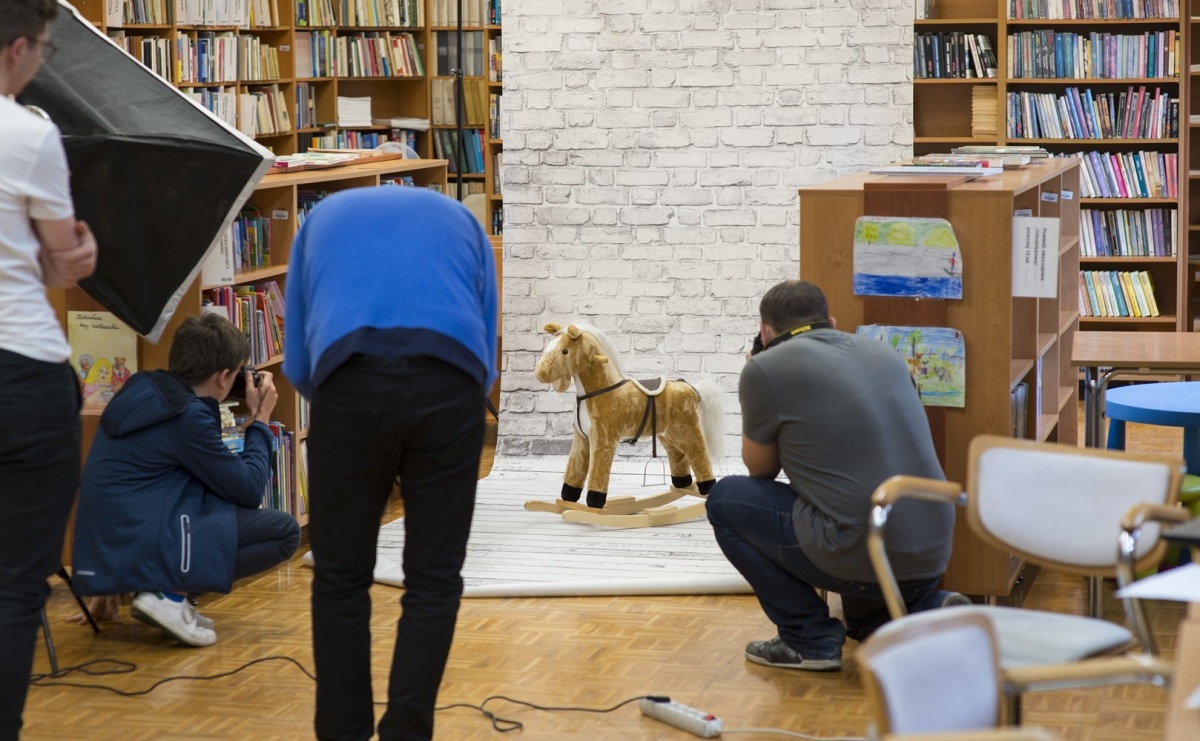 Uśmiech, proszę! Biblioteka zaprasza seniorów na warsztaty fotograficzne - Serwis informacyjny z Raciborza - naszraciborz.pl