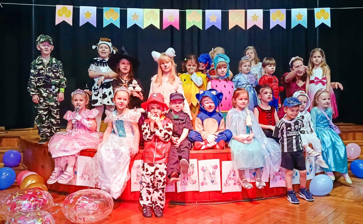 Mali Odkrywcy Sztuki zakończyli karnawał balem przebierańców - Serwis informacyjny z Raciborza - naszraciborz.pl