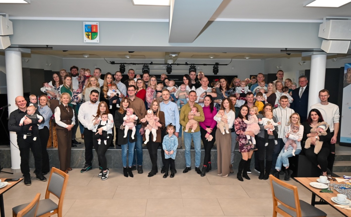 Przywitanie najmłodszych mieszkańców gminy Krzyżanowice - Serwis informacyjny z Raciborza - naszraciborz.pl