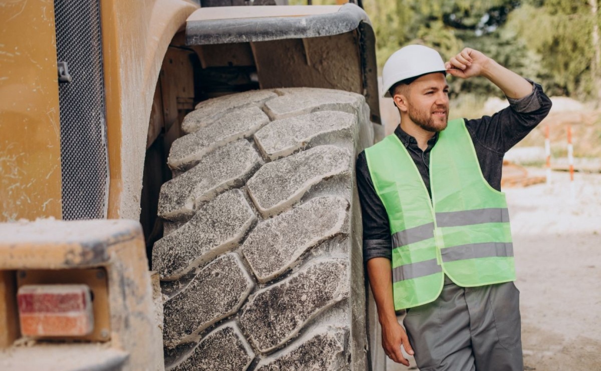 kompleksowy przewodnik po wyborze kruszark i tesab do twojego biznesu