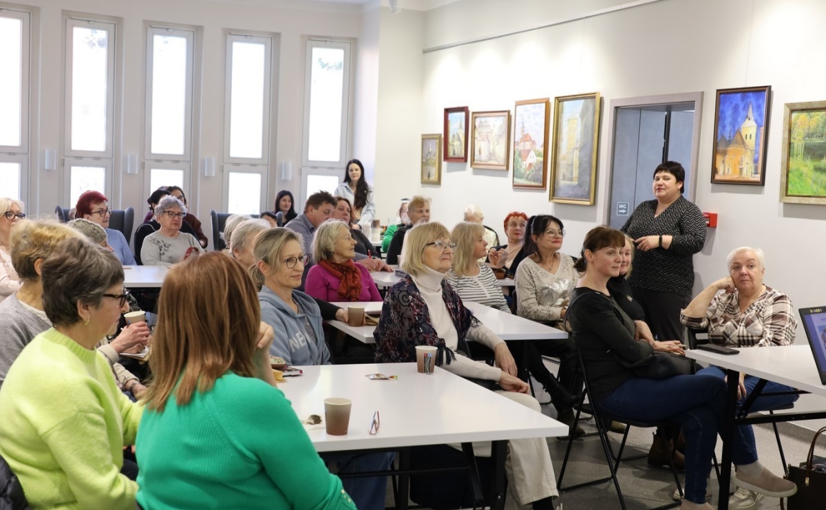 Sekrety ziołowej natury – wykład z elementami warsztatowymi w bibliotece - Serwis informacyjny z Raciborza - naszraciborz.pl