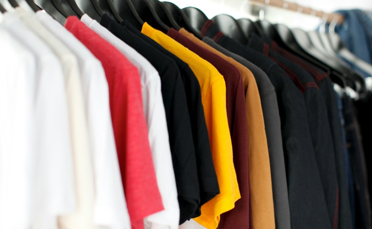 Co sprawia, że koszulka wygląda jak pamiątka, a nie reklama - Serwis informacyjny z Raciborza - naszraciborz.pl