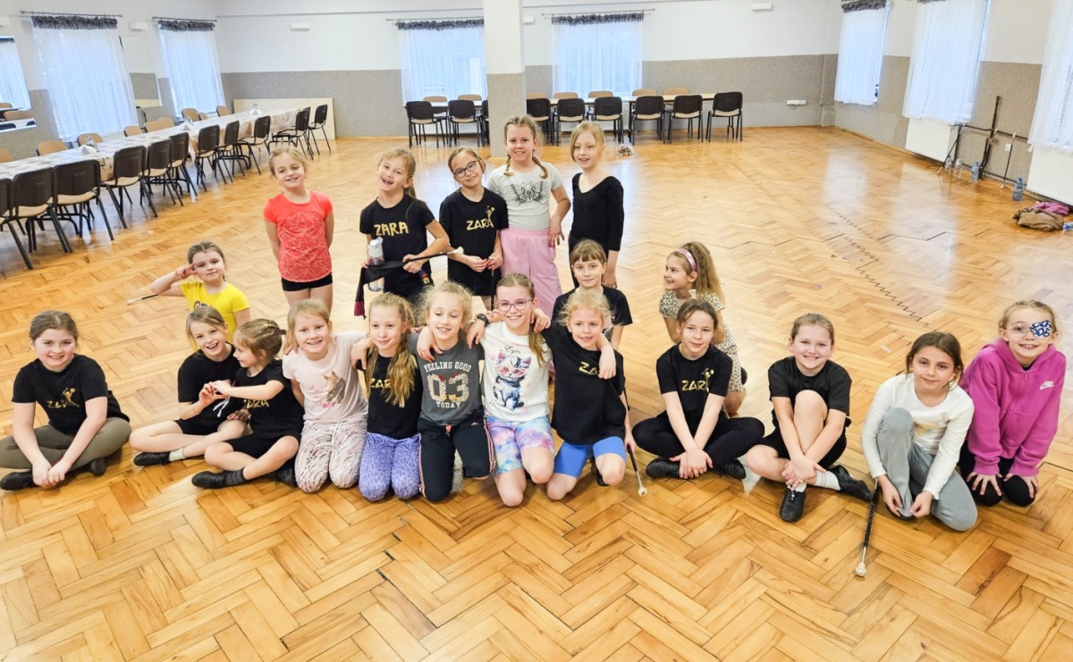 Pracowity obóz mażoretek przed otwarciem sportowego sezonu - Serwis informacyjny z Raciborza - naszraciborz.pl