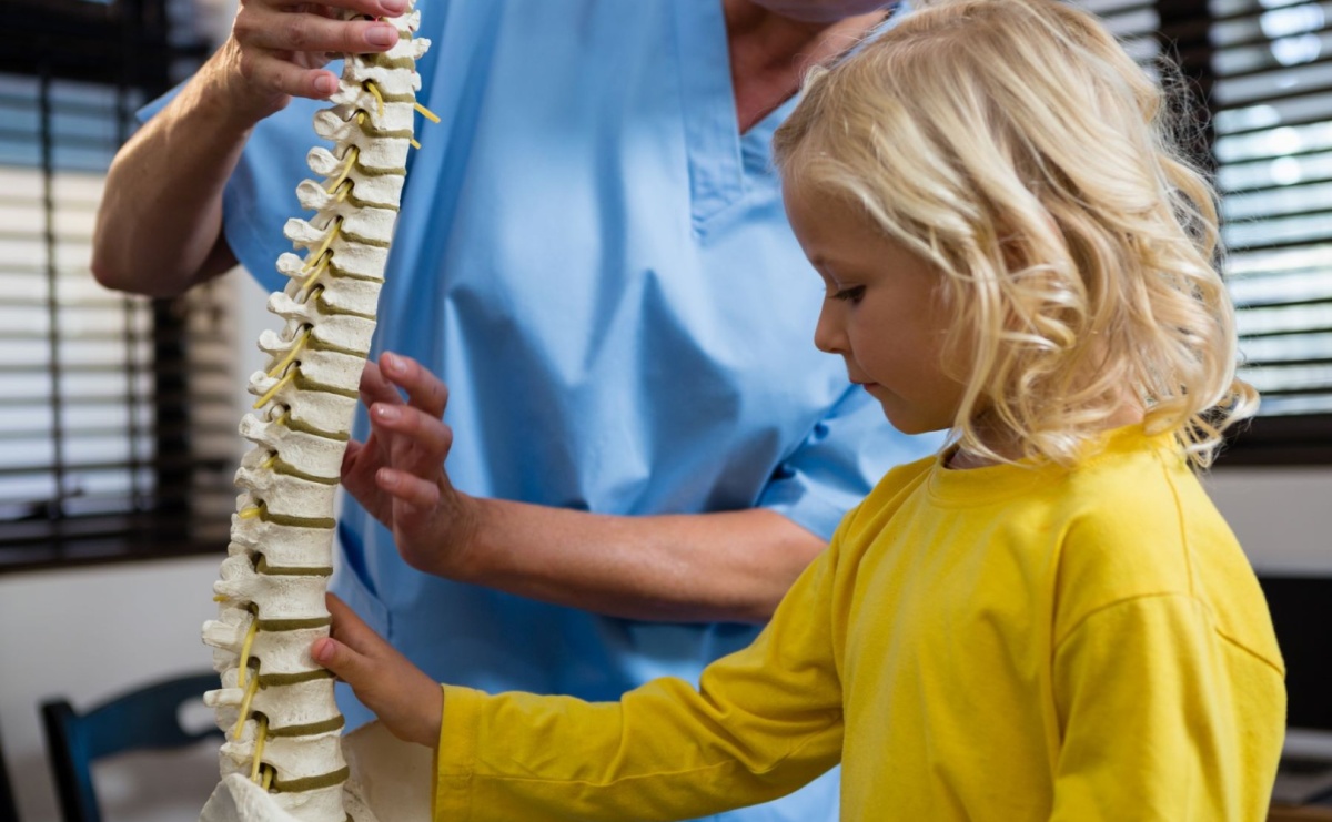 Zdrowy kręgosłup dziecka – dobór podłoża w okresie intensywnego wzrostu - Serwis informacyjny z Raciborza - naszraciborz.pl