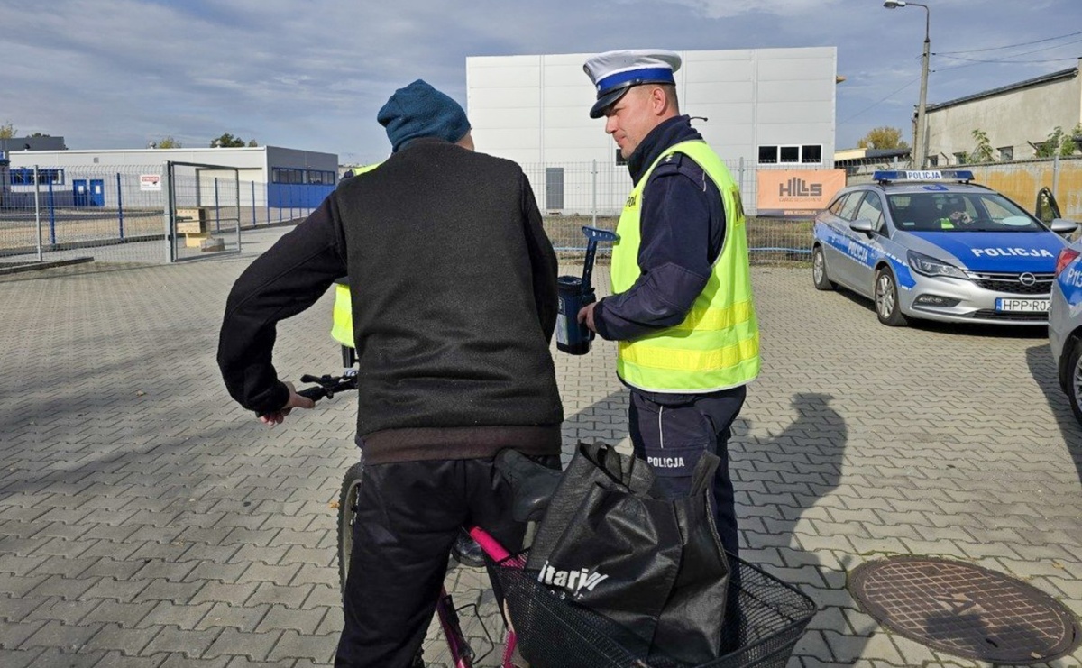 Bezpieczny cyklista – działania raciborskiej policji na rzecz bezpieczeństwa rowerzystów - Serwis informacyjny z Raciborza - naszraciborz.pl