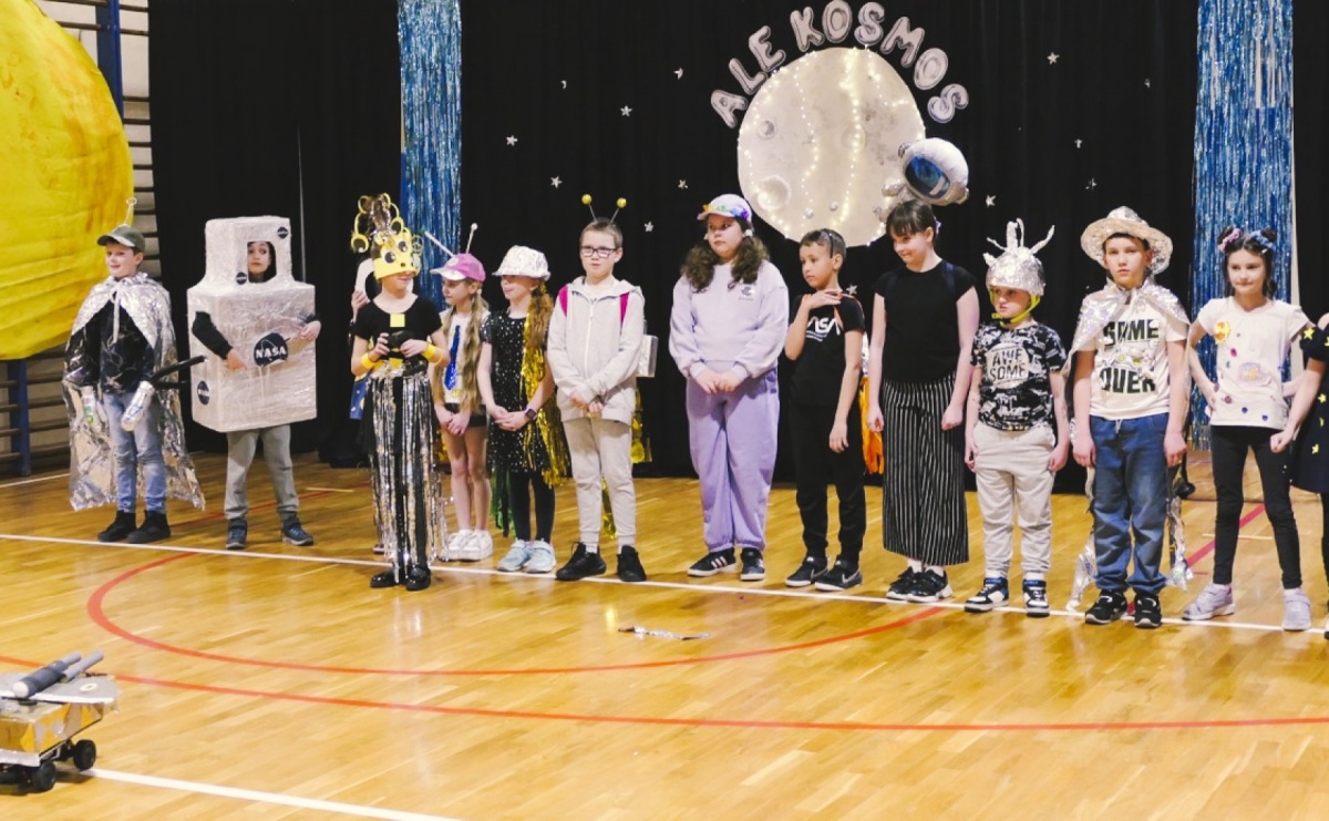 Ale kosmos! – szkoła zamieniła się w galaktykę atrakcji podczas Dnia Otwartego w SP4 - Serwis informacyjny z Raciborza - naszraciborz.pl