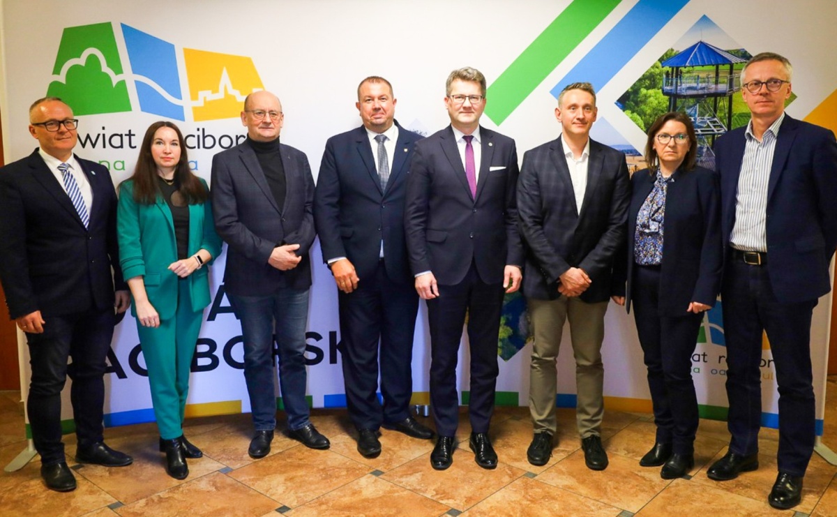 Regionalna konferencja rolnicza w Pietrowicach Wielkich. O wyzwaniach i przyszłości rolnictwa - Serwis informacyjny z Raciborza - naszraciborz.pl