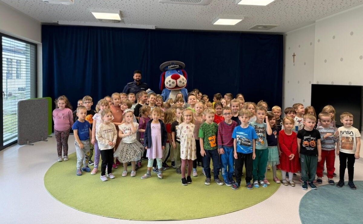 Sznupek w akcji. Przedszkolaki poznawały zasady bezpieczeństwa - Serwis informacyjny z Raciborza - naszraciborz.pl