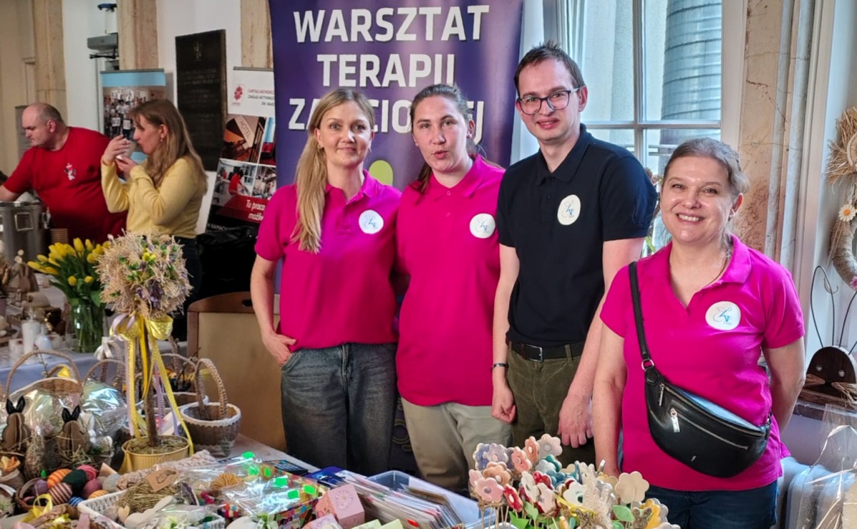 Podopieczni WTZ Racibórz na Świątecznym Kiermaszu Rękodzieła w Katowicach - Serwis informacyjny z Raciborza - naszraciborz.pl